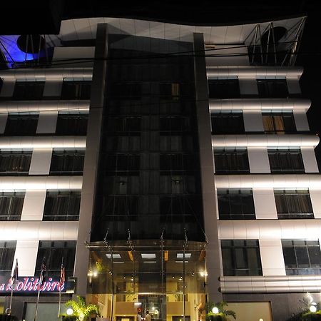 The Grand Solitaire Hyderabad Bagian luar foto