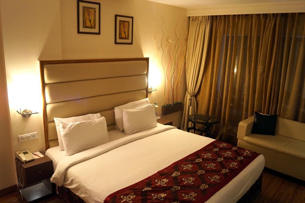 The Grand Solitaire Hyderabad Bagian luar foto