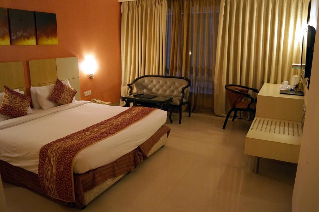 The Grand Solitaire Hyderabad Bagian luar foto