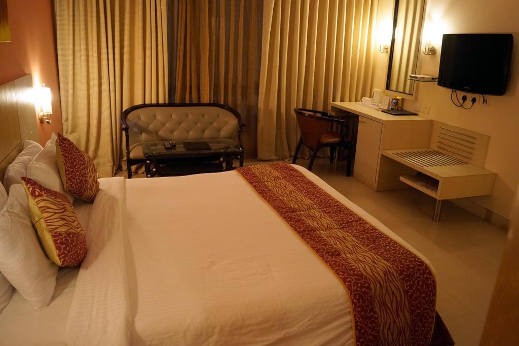 The Grand Solitaire Hyderabad Bagian luar foto